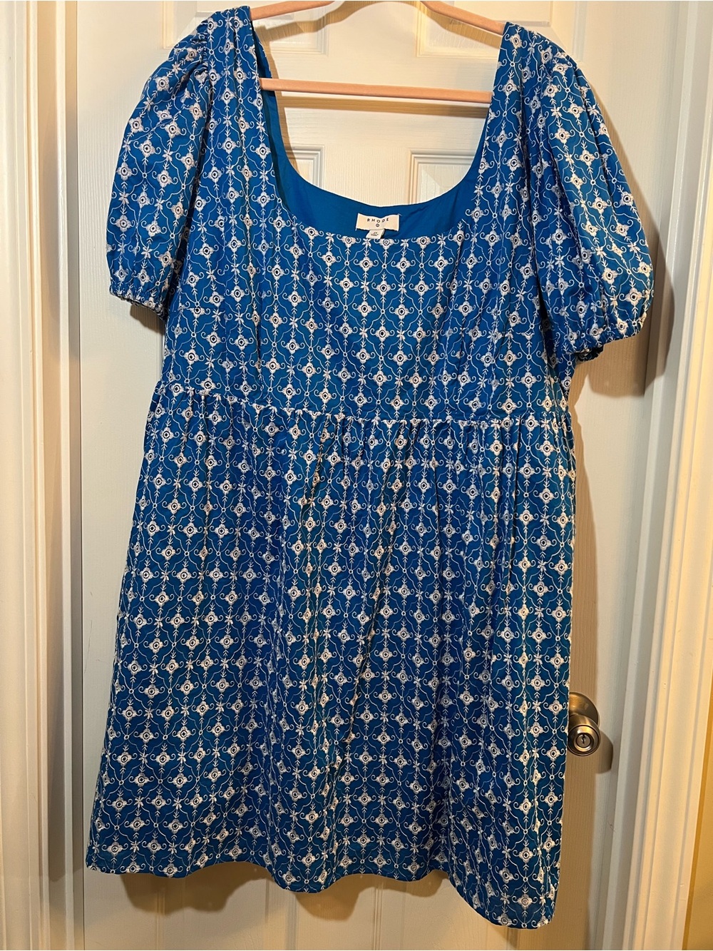 🦋 Blue embroidered Rhodes Dress with Puff Sleeves size 2x - Picture 2 of 6